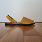 Menorquinas de Nobuck de color camel en testimu.com de T'estimu Moda