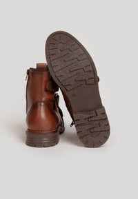 Botas de piel con hebillas para hombre en color marrón