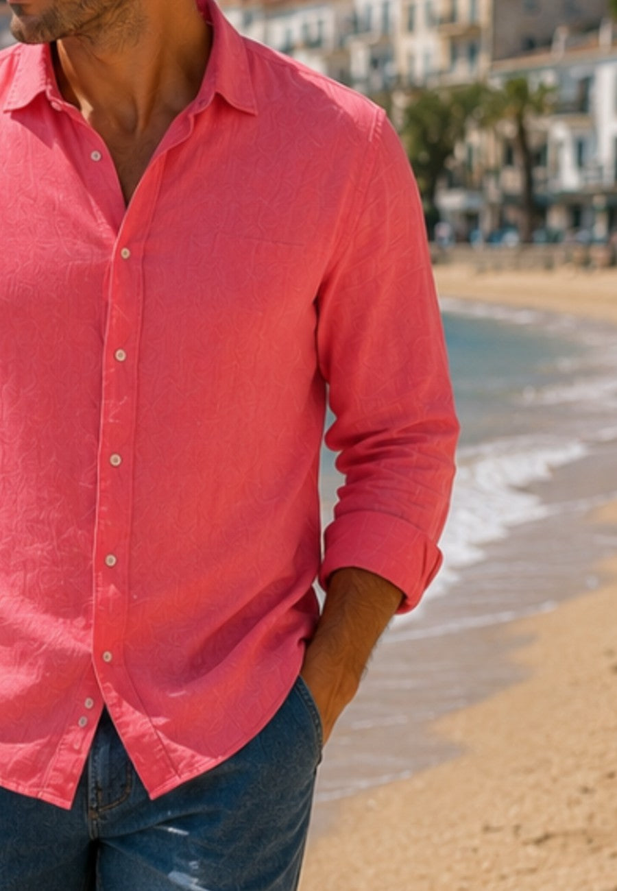 Camisa de lino de sastrería, hecha a mano. Sandía paseando en la playa
