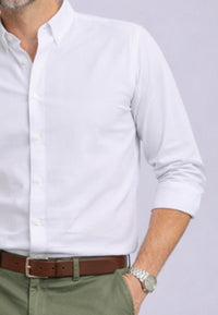 Camisa Oxford blanca semi entallada
