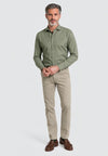 Camisa de hombre premium en color KaKI