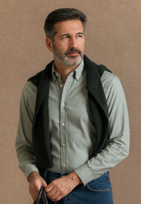 Camisa Oxford manga larga de hombre en color verde hoja