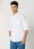 Camisa blanca de hombre