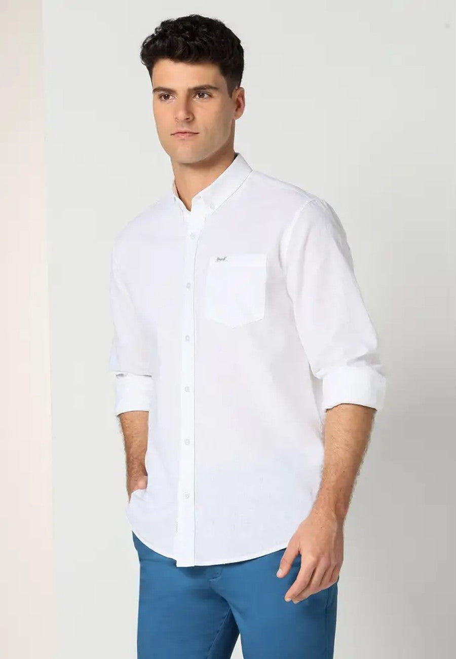 Camisa blanca de hombre