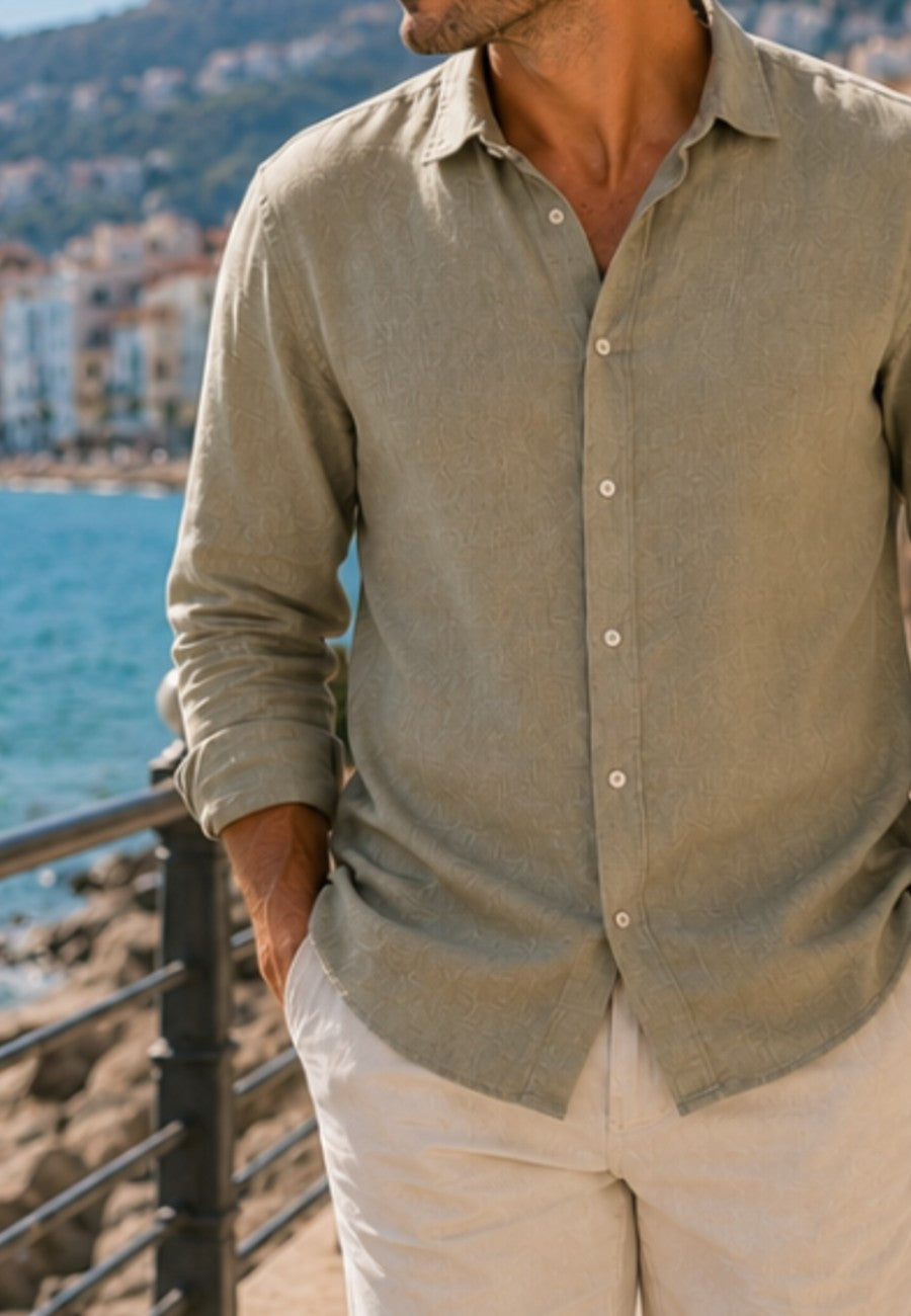 Camisa de lino de sastrería, hecha a mano. Color Caqui