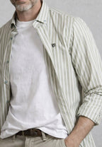 Camisa casual de hombre en rayas verdes botella