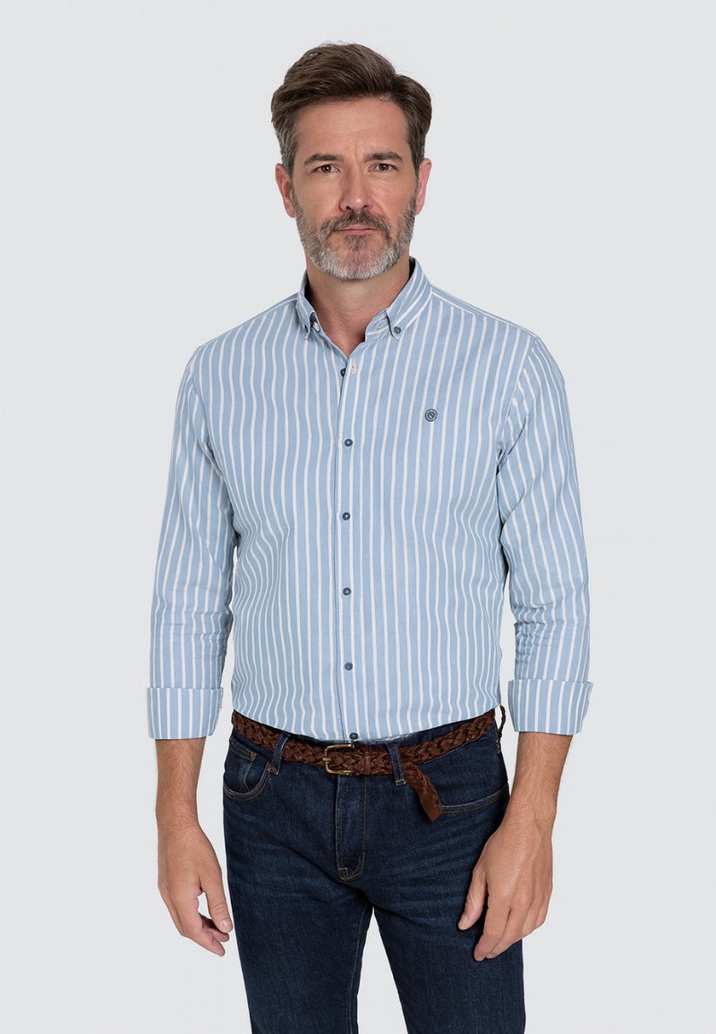 Camisa casual de hombre en rayas celeste