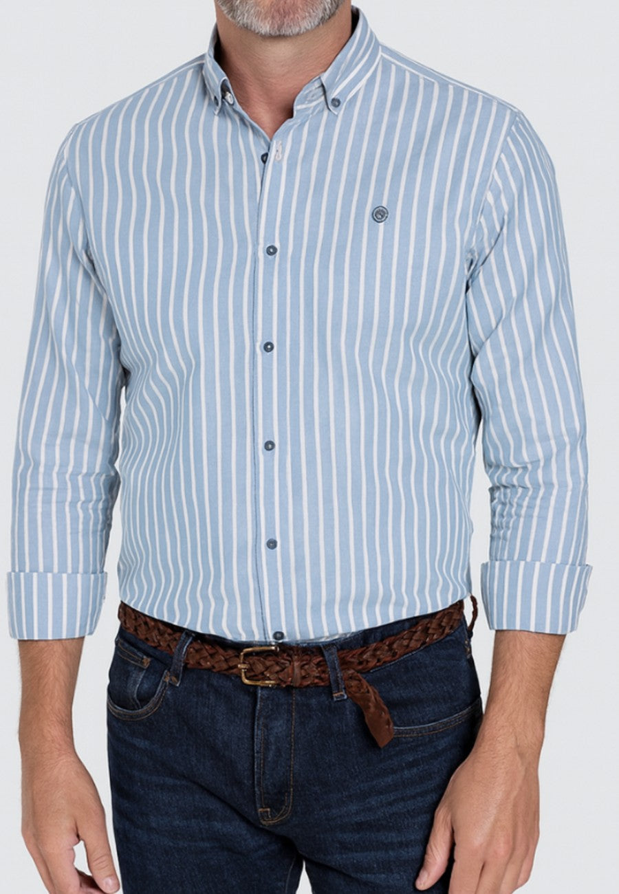 Camisa casual de hombre en rayas celeste