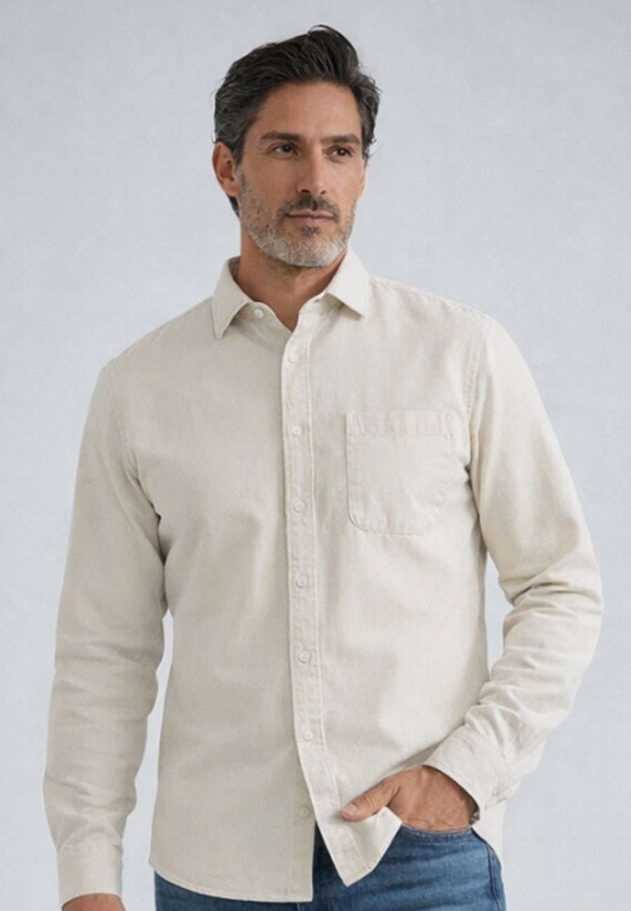 Camisa vaquera de corte recto color hueso