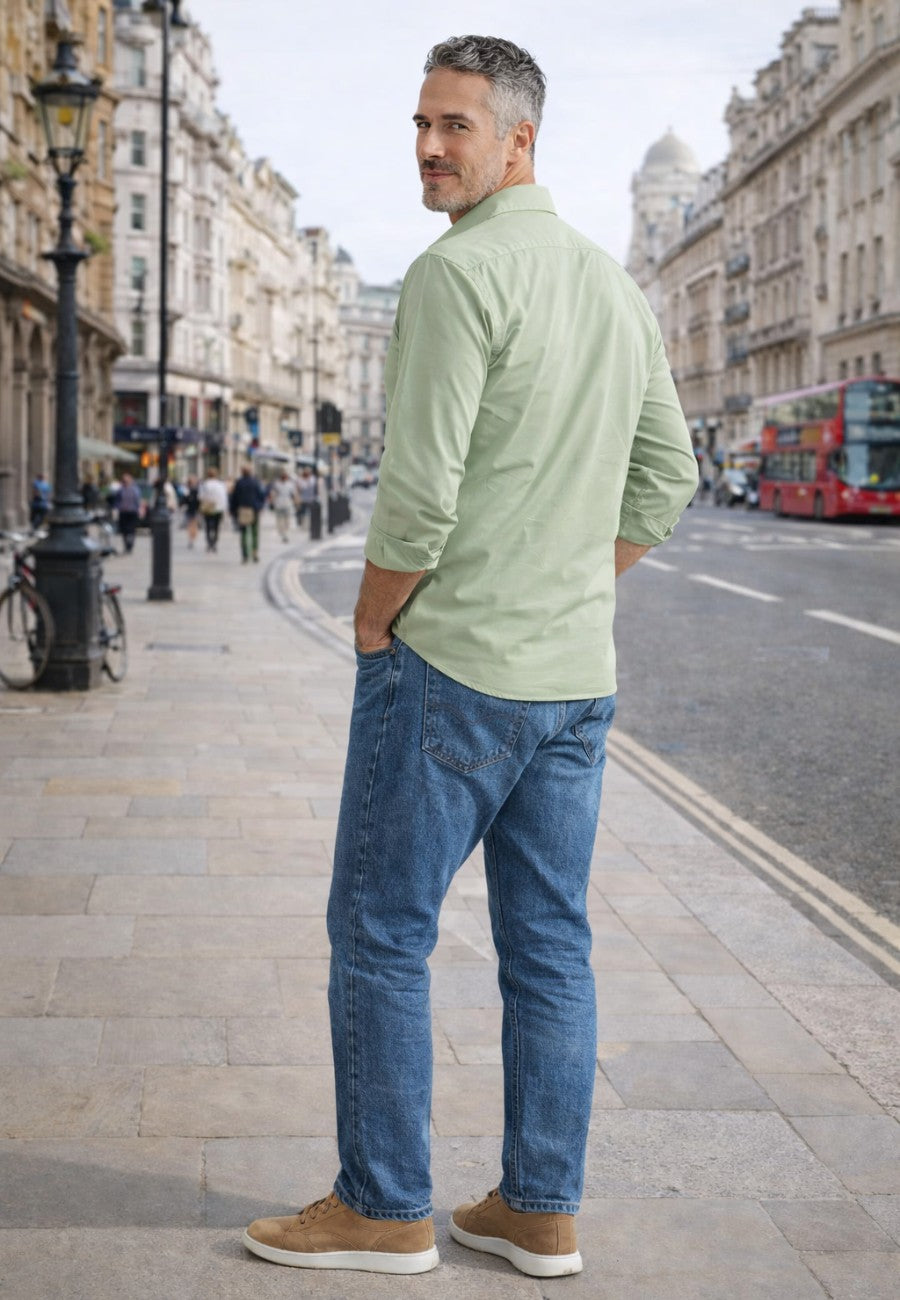Camisa verde de corte confort y sin necesidad de planchar