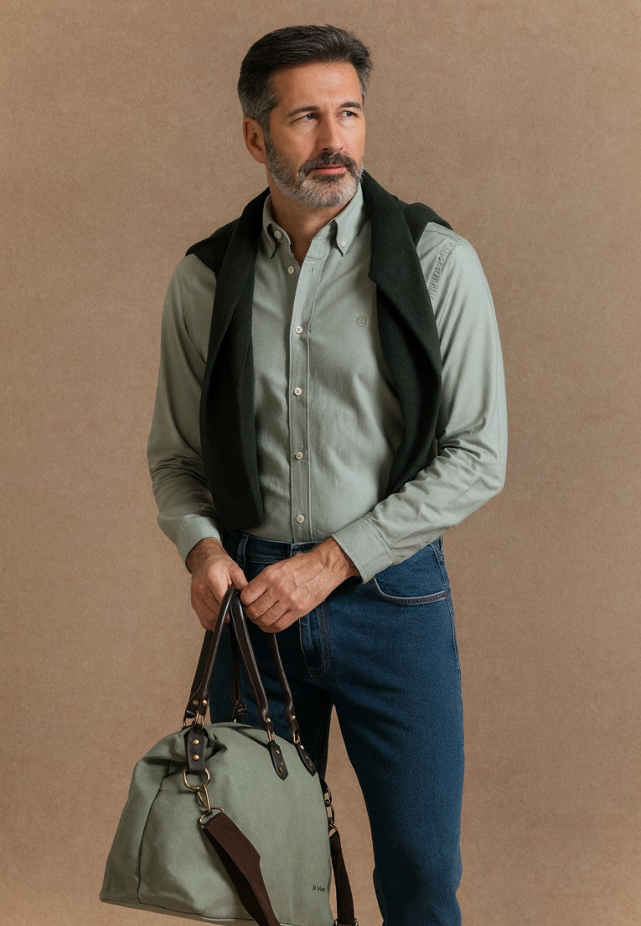 Camisa Oxford manga larga de hombre en color verde hoja