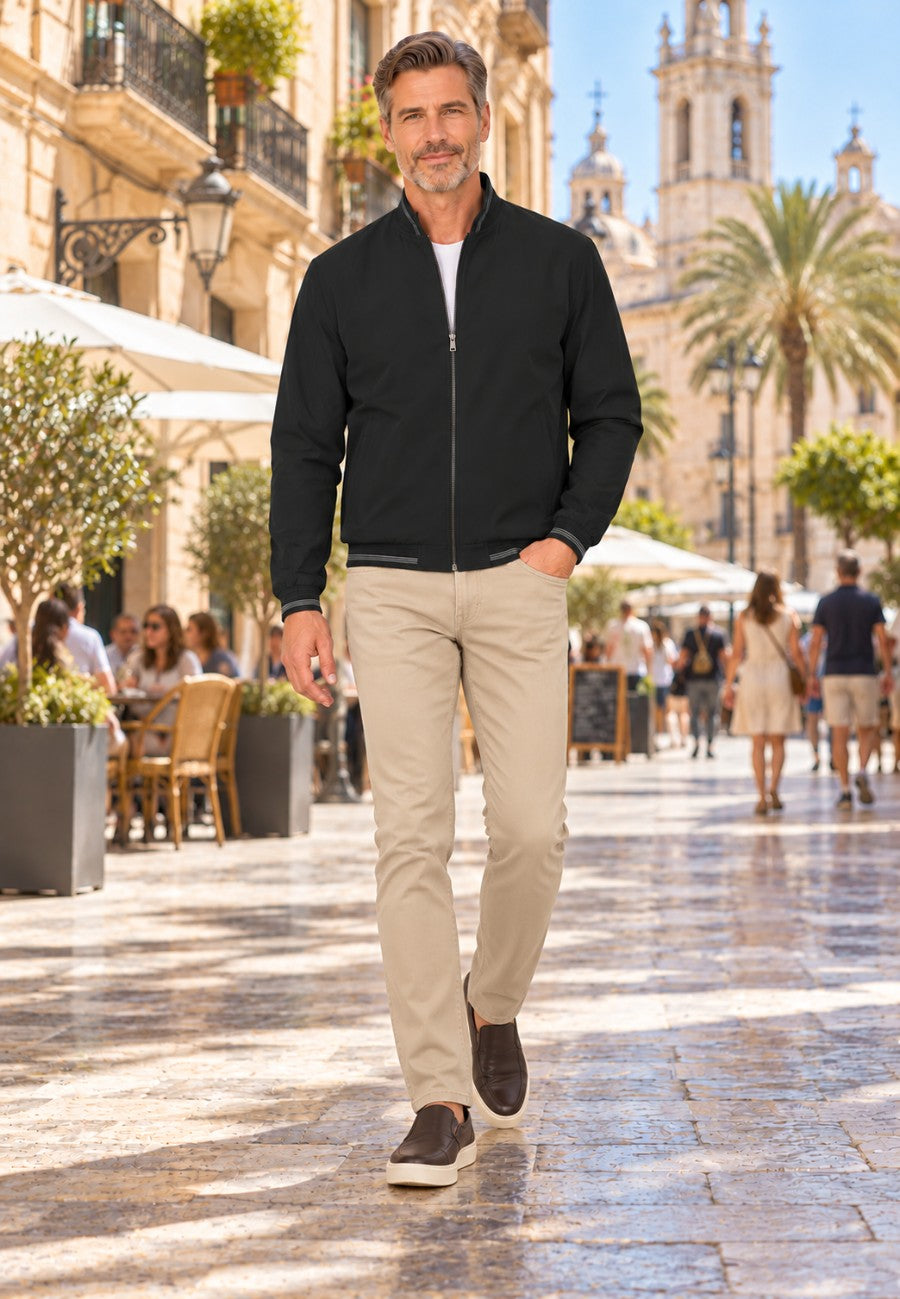Chaqueta bomber para hombre color negro, ligera