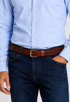 Cinturón de piel trenzado en color cuero para hombre