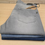 Pantalones Vaqueros elásticos, Gris lavado en testimu.com de T'estimu Moda