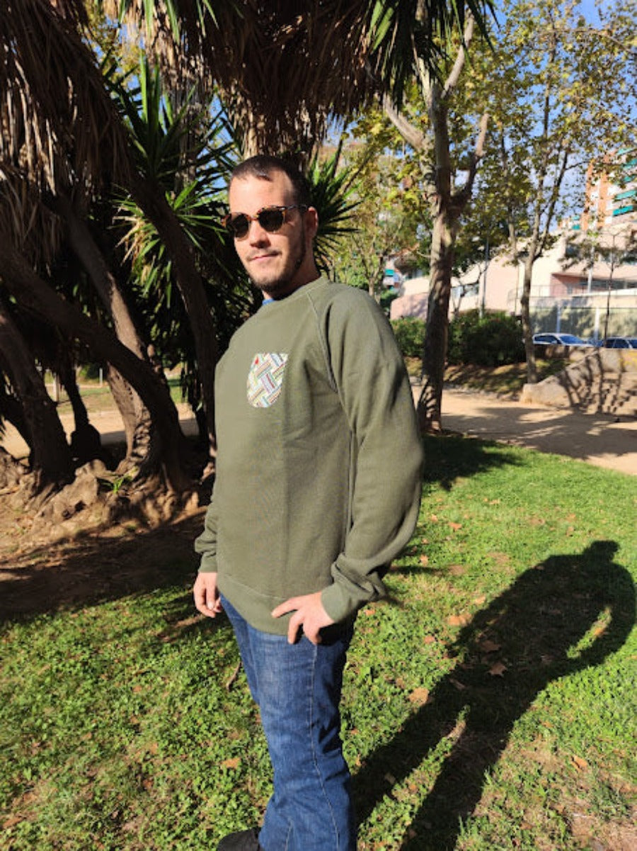Sudadera Caqui con bolsillo en testimu.com de T'estimu Moda