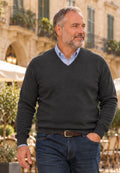 Jersey cuello de pico Cashmere Touch Color Antracita
