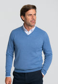 Jersey Básico cuello de pico en color azul índigo