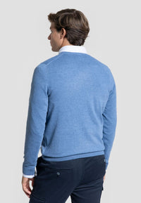 Jersey Básico cuello de pico en color azul índigo