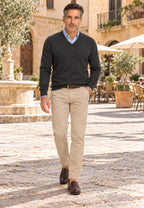 Jersey cuello de pico Cashmere Touch Color Antracita