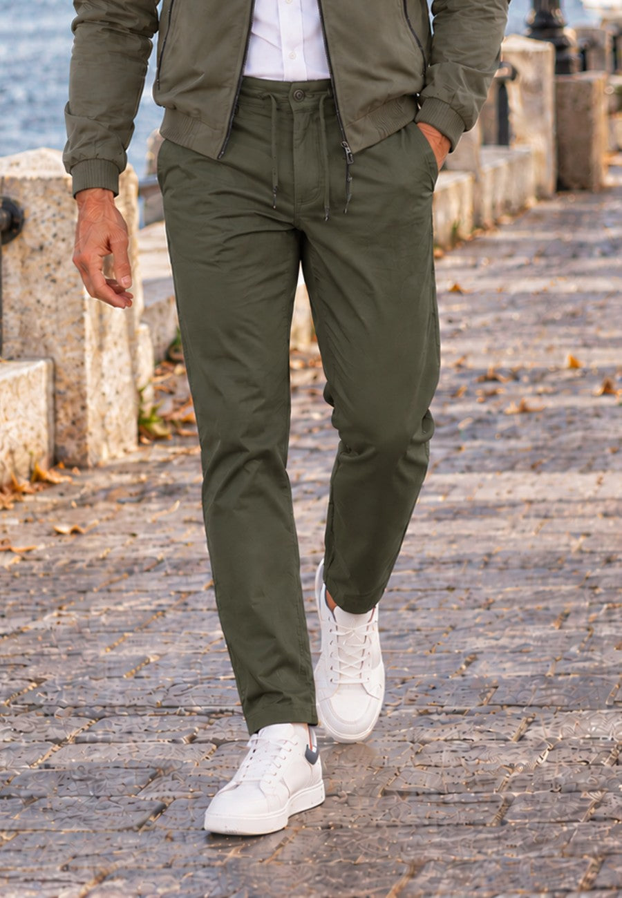Pantalón jogger de invierno en loneta color verde tierra