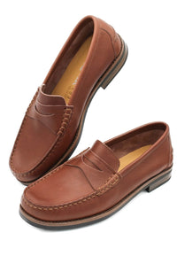 Mocasines de piel elegantes de hombre en color marrón