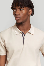 Polo piqué de hombre color Hueso