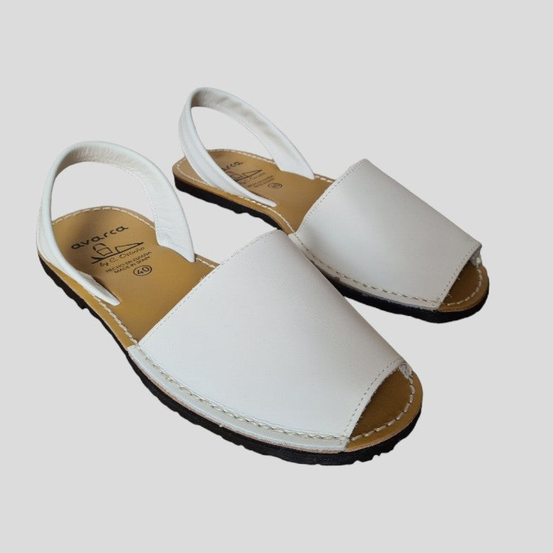 Menorquinas de Piel color Blanco en testimu.com de T'estimu Moda