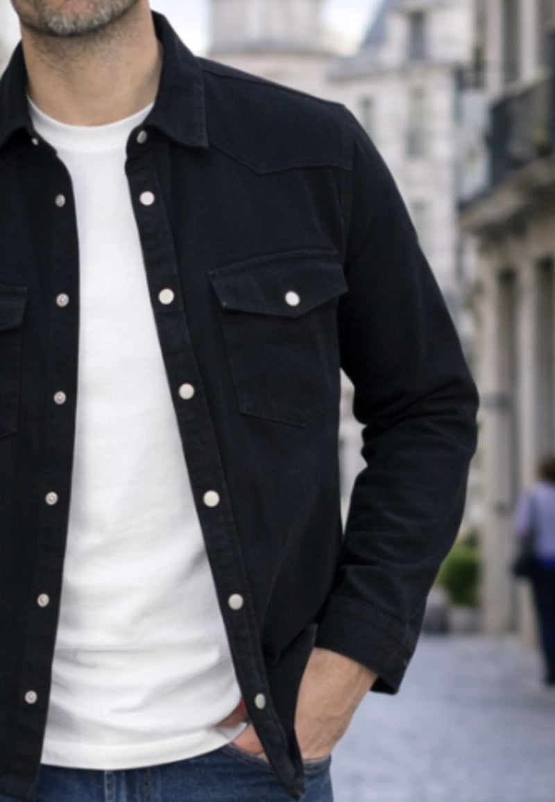 Sobrecamisa vaquera en corte recto de color negro