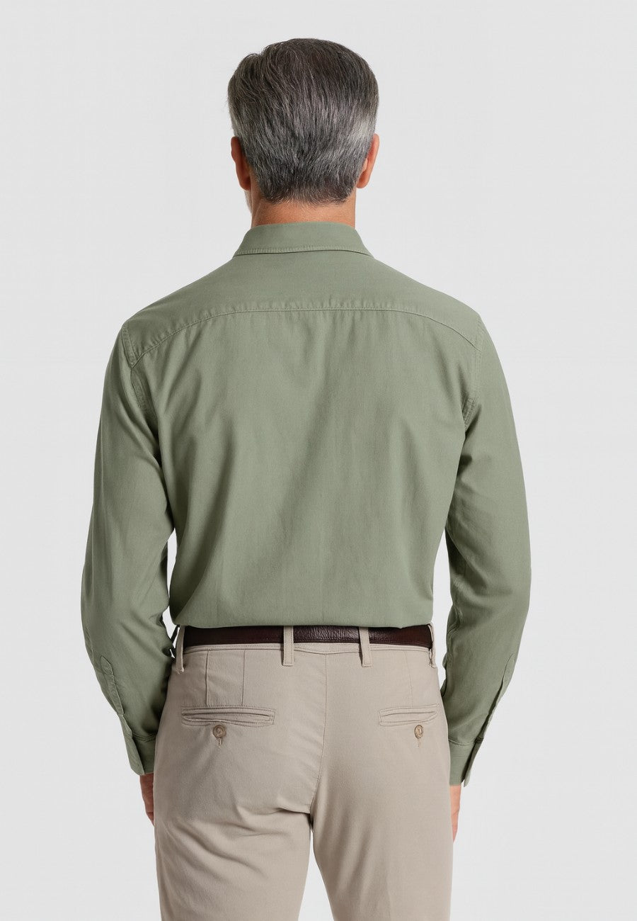 Camisa de hombre premium en color KaKI