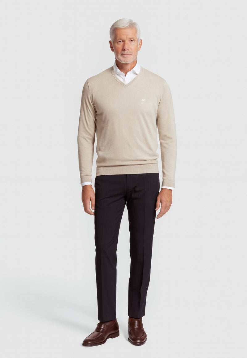 Jersey Básico cuello de pico en color hueso