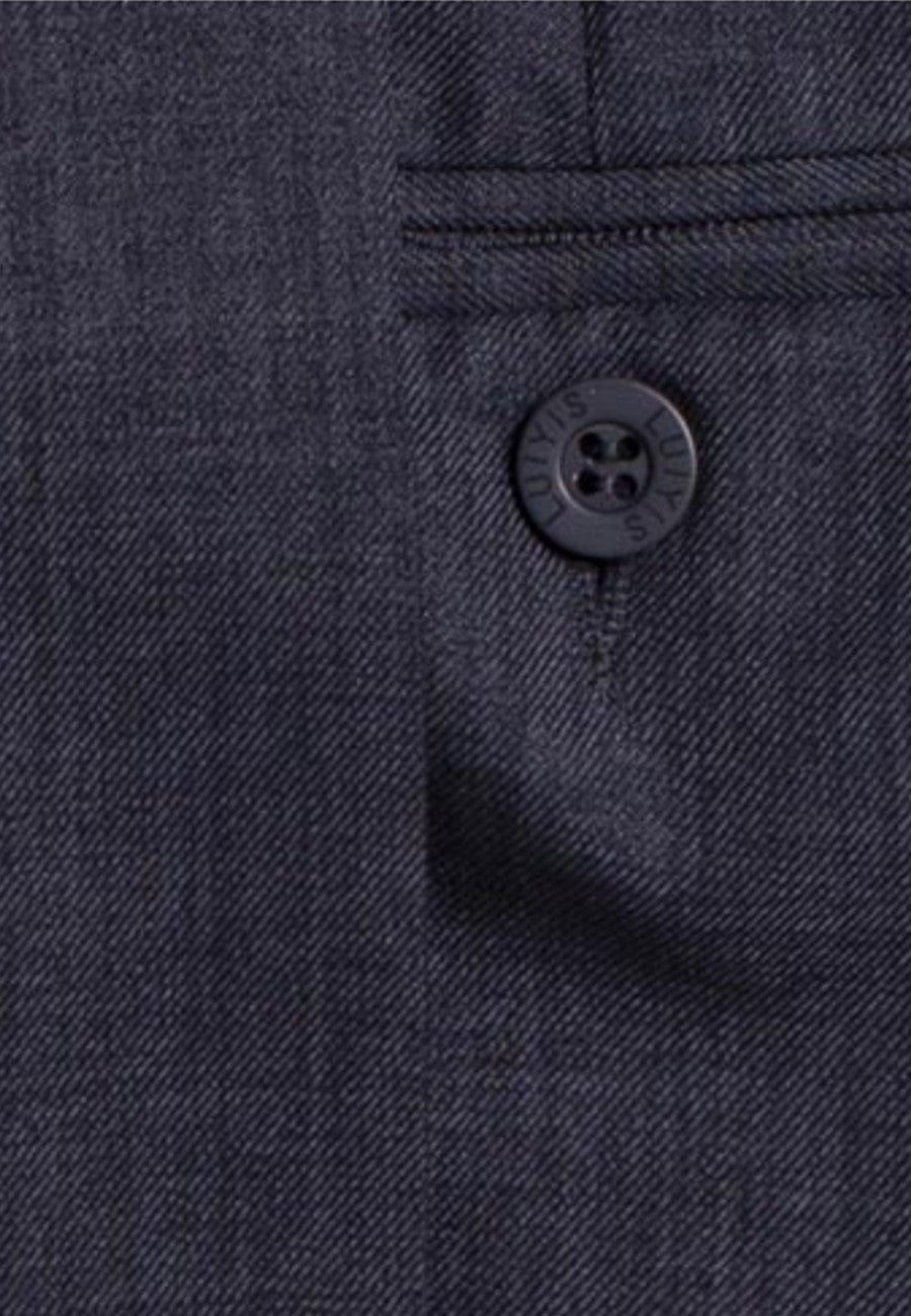 Pantalón de vestir Adaptado con cintura de goma

✔En 4 colores ✔Corte recto ✔Un bolsillo trasero&nbsp; ✔Tejido de poliéster✔Fácil planchado ✔Cintura de goma ✔Cremallera ✔Fabricado en España ✔Temporada primavera y verano