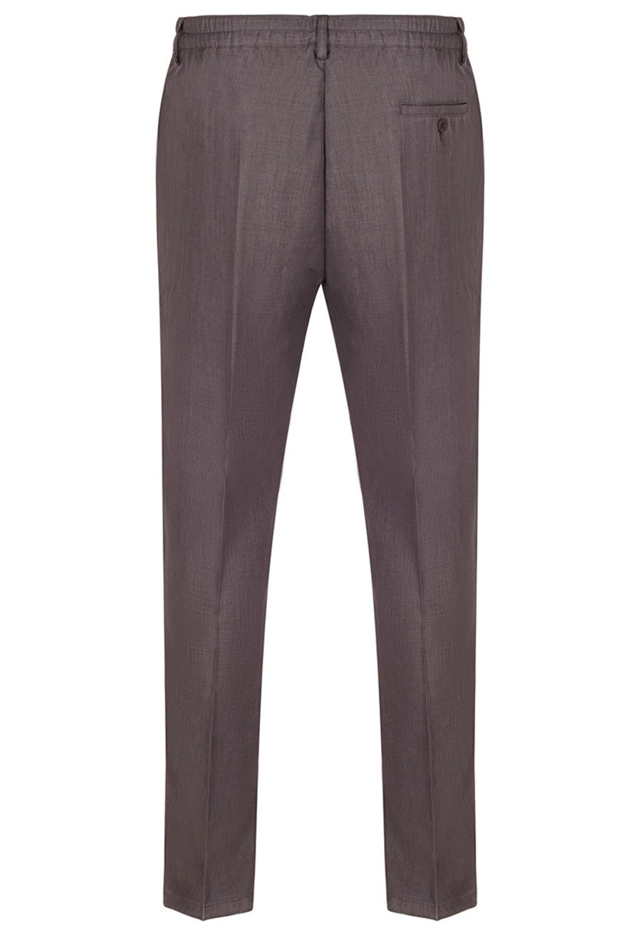 Pantalón de vestir Adaptado con cintura de goma

✔En 4 colores ✔Corte recto ✔Un bolsillo trasero&nbsp; ✔Tejido de poliéster✔Fácil planchado ✔Cintura de goma ✔Cremallera ✔Fabricado en España ✔Temporada primavera y verano