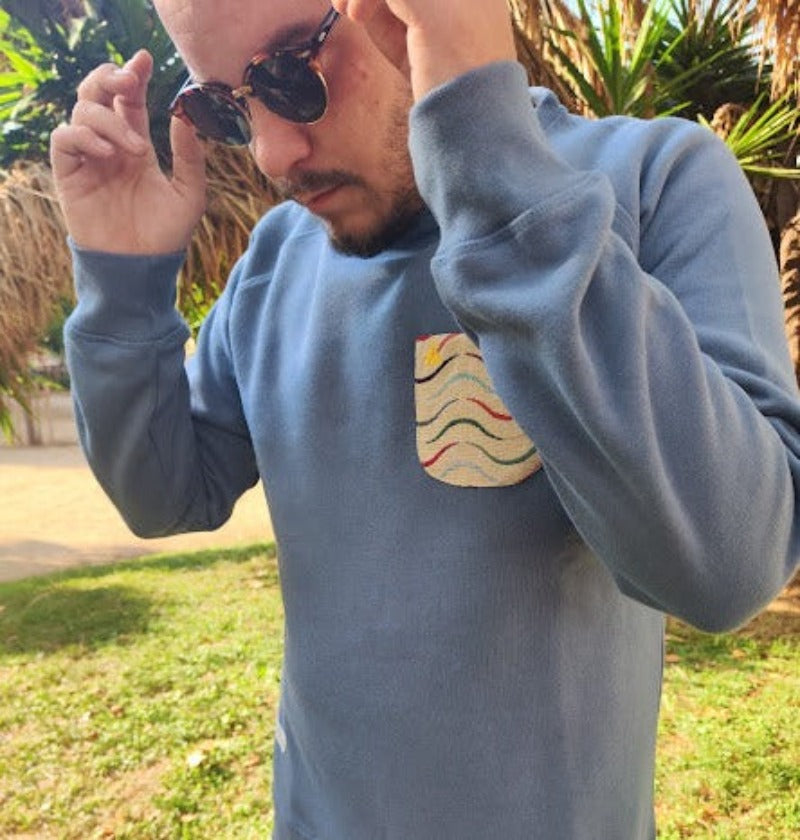Sudadera con bolsillo azul cádiz en testimu.com de T'estimu Moda